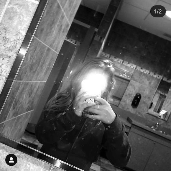 Meet your Posher, Lily - Picture 1 of 1